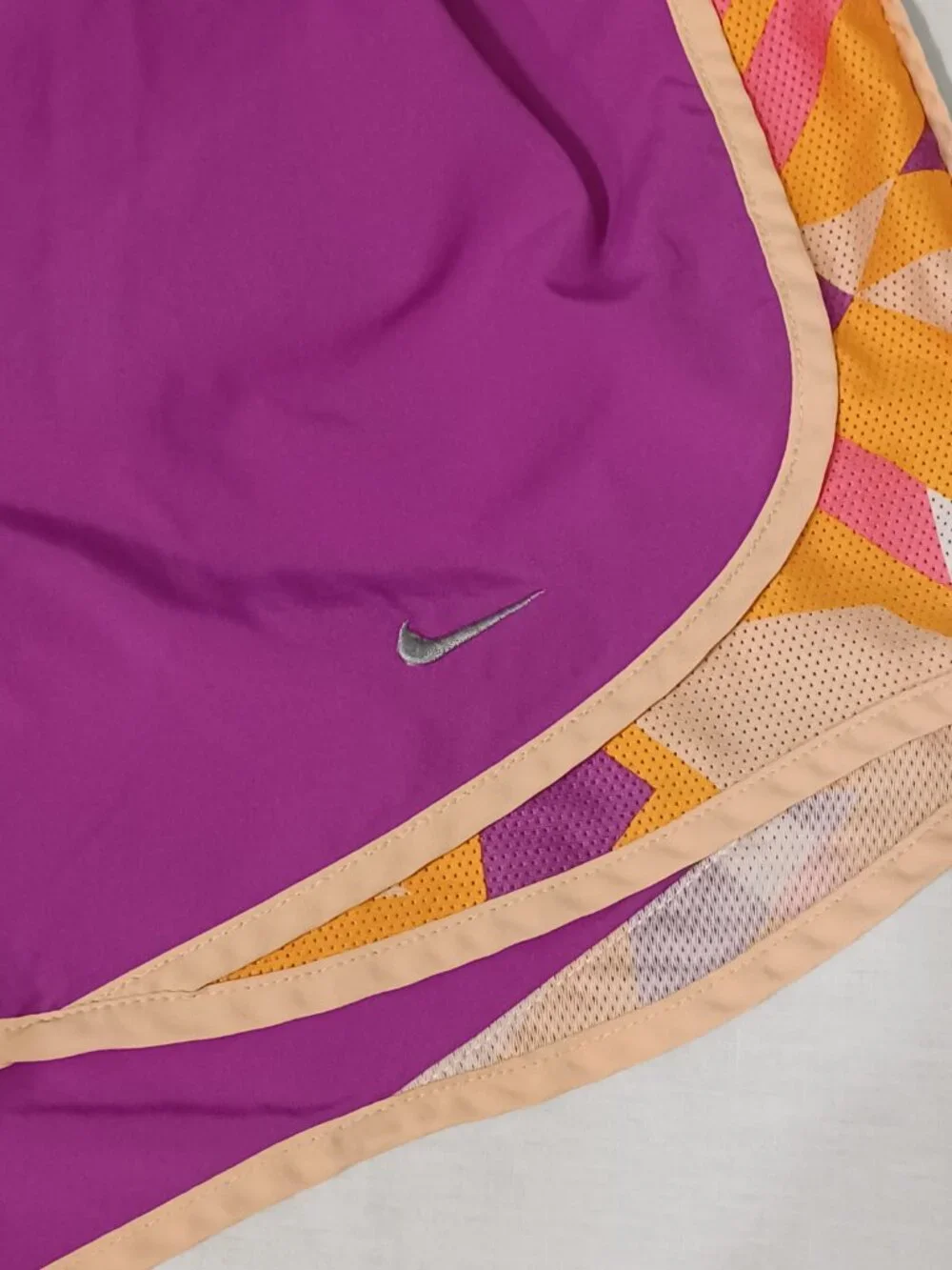 Nike Dri-FIT Tempo Running Shorts Women's Medium Purple Pink Athletic